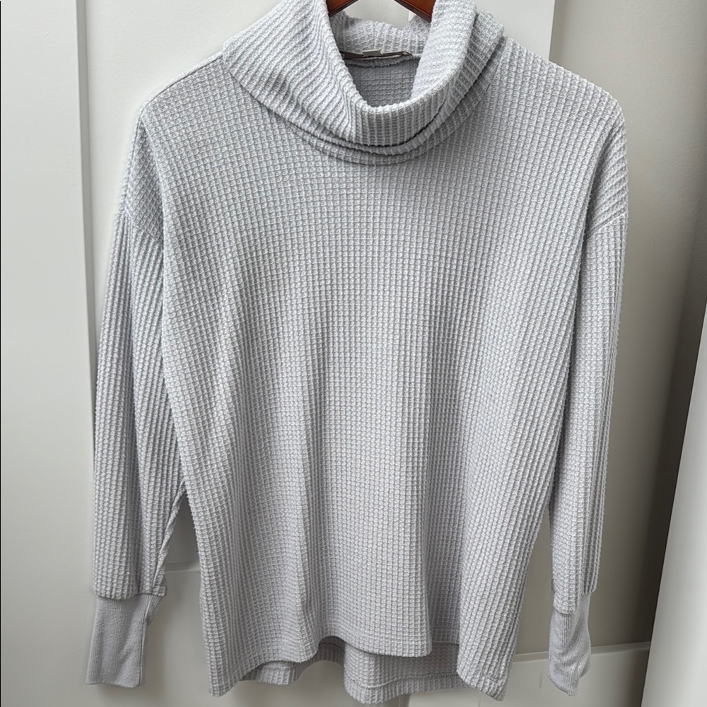 LOFT Gray Ribbed Knit Turtleneck Sweater